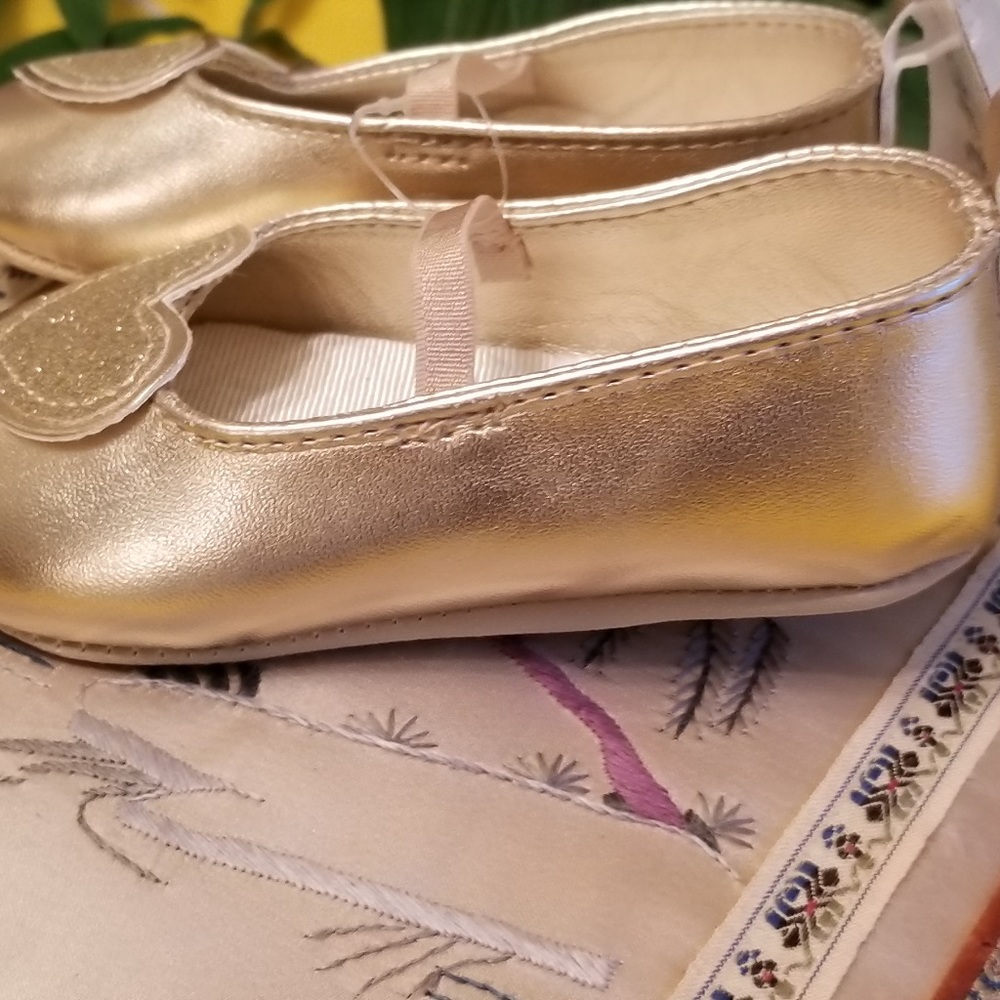 NWT Carter's Glitter Hearts Ballet Slippers! - Picture 2 of 5